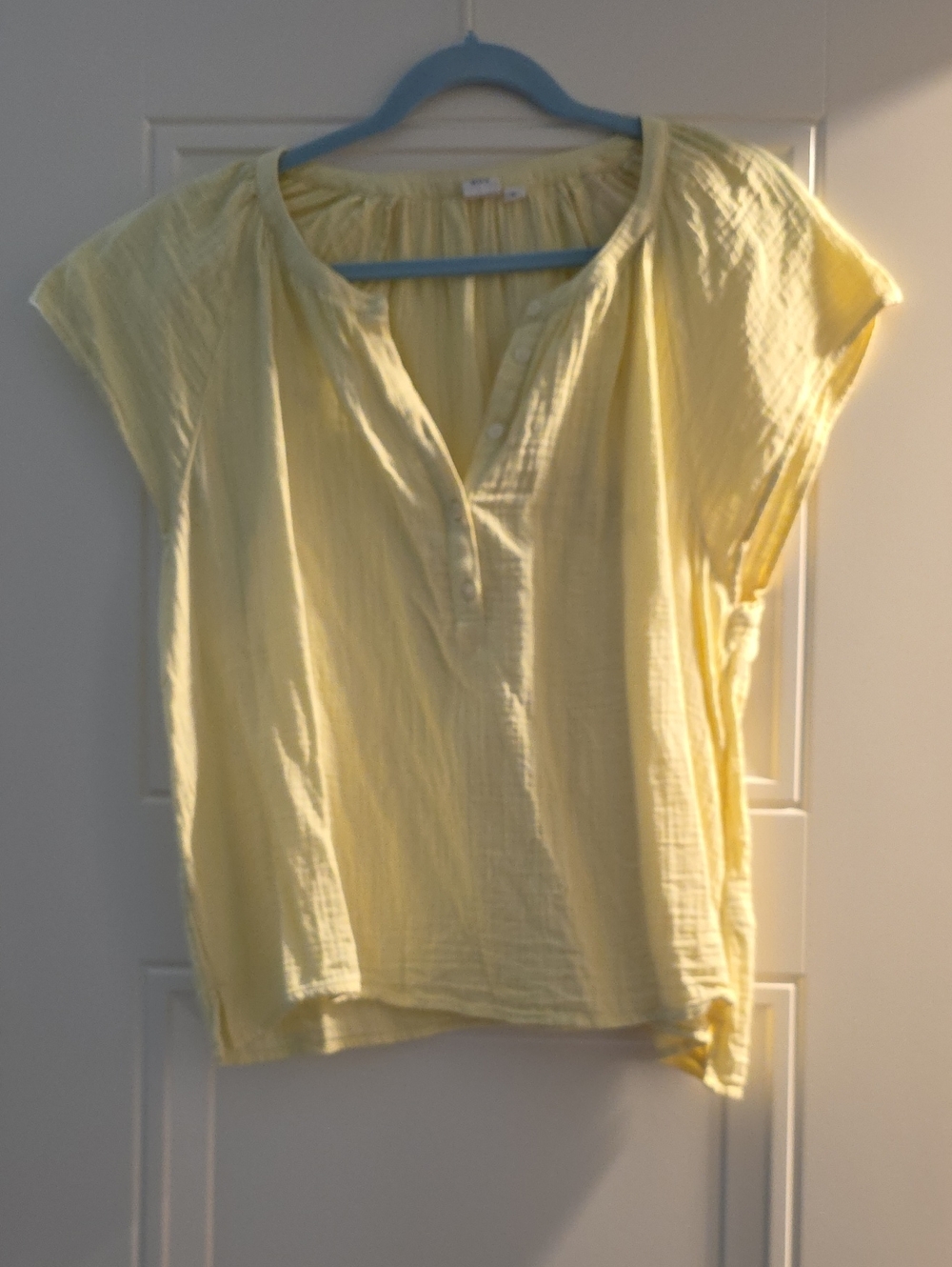 GAP Pale Yellow Short Sleeve Henley Peasant Top